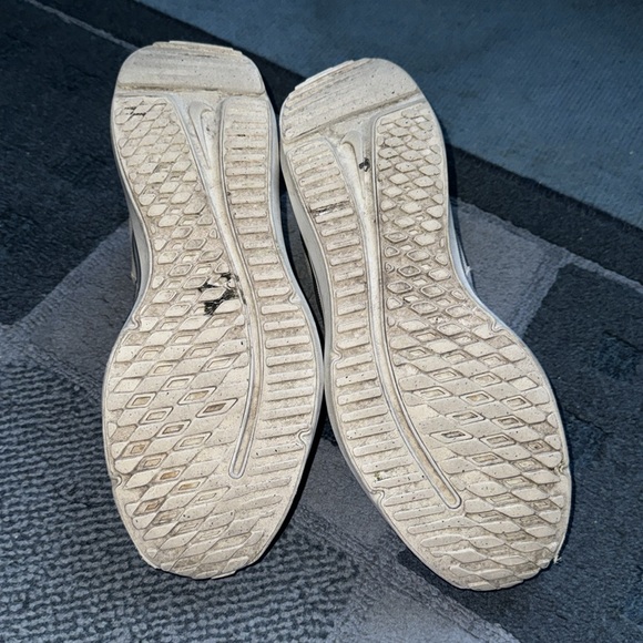 Nike Women’s Downshifter 12 - Picture 6 of 11